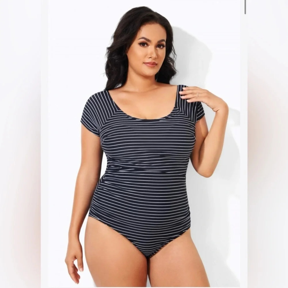 NWT Meet Curve Stripes Round Neck Women One Piece Swimsuit - Picture 4 of 11